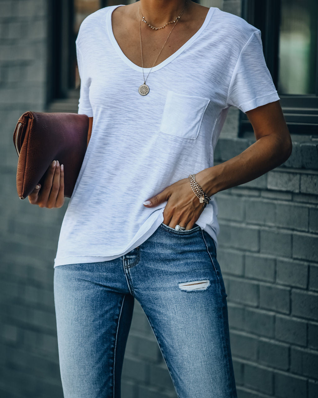 Kinsley V-Neck Pocket Tee - White Oshnow