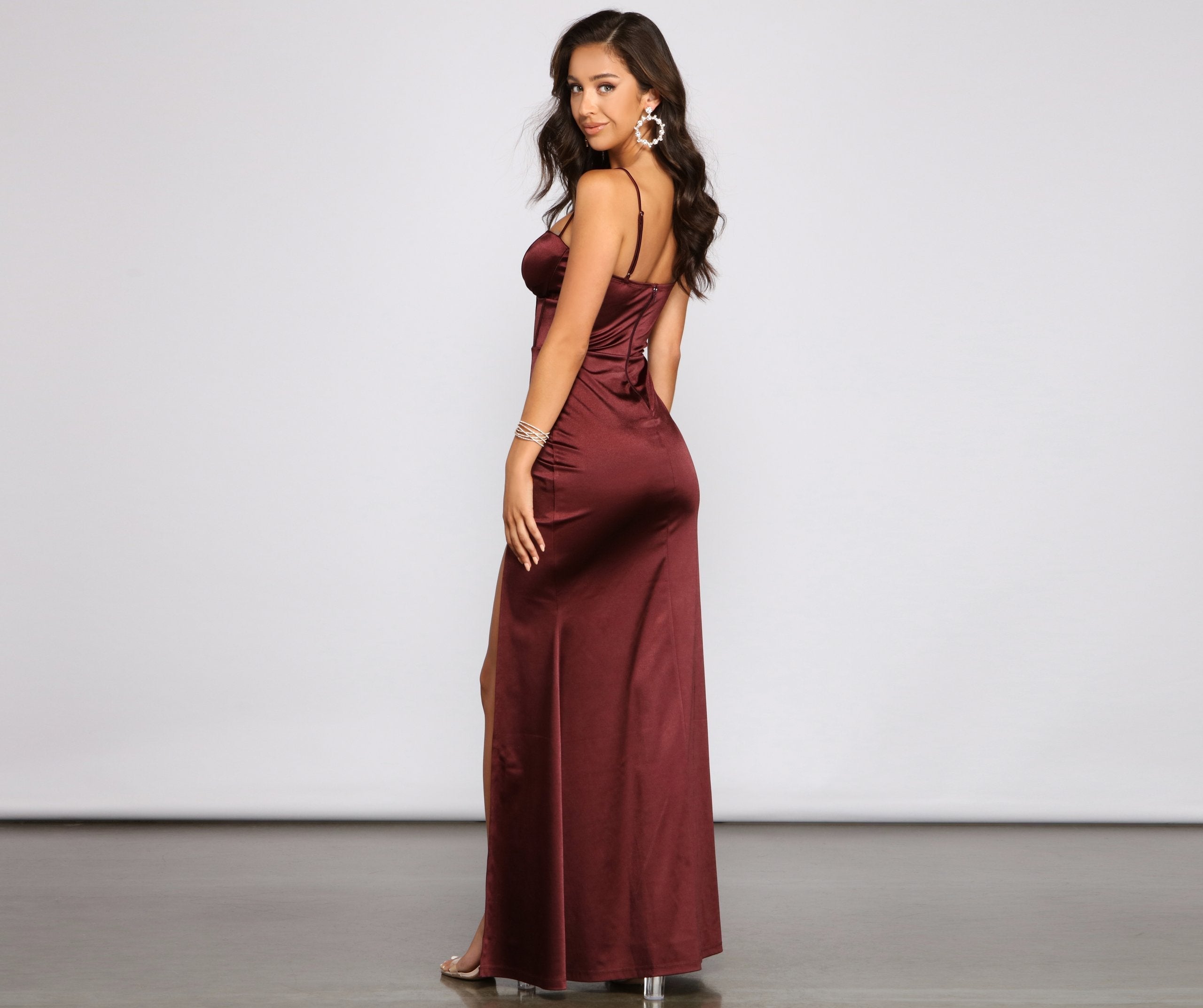 Nora High-Slit Mermaid Dress Oshnow