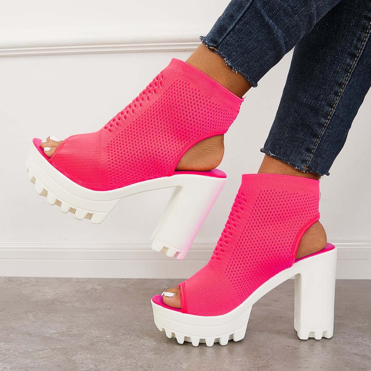 Peep Toe Chunky Platform High Heels Slip-on Sandals Oshnow