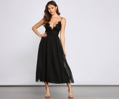 Poppy Formal Scalloped Lace A-Line Dress Oshnow