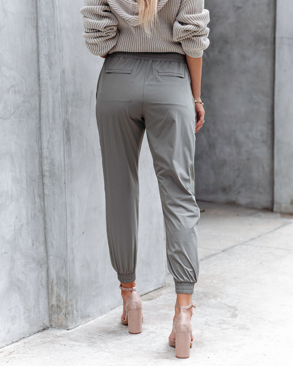 Rhonda Pocketed Lightweight Joggers - Olive - SALE Oshnow