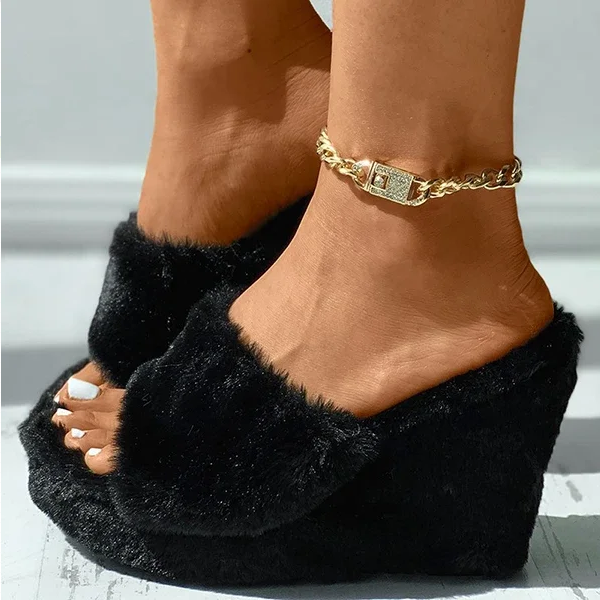 Round Toe Fluffy Wedge Slippers Oshnow