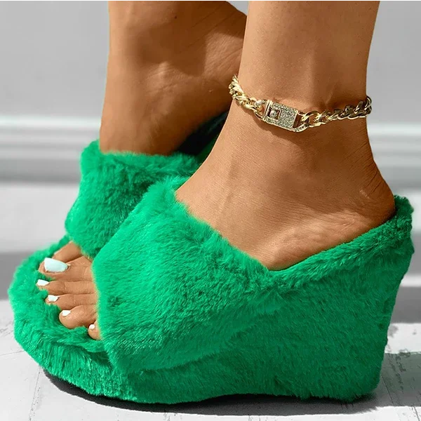 Round Toe Fluffy Wedge Slippers Oshnow