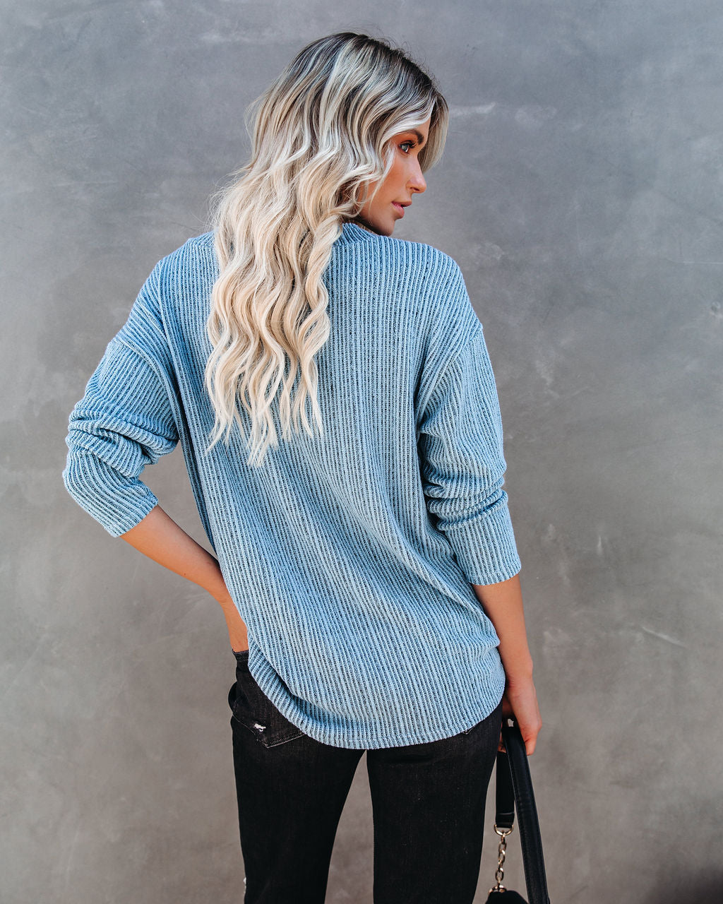 Roza V-Neck Ribbed Knit Top - Blue Oshnow