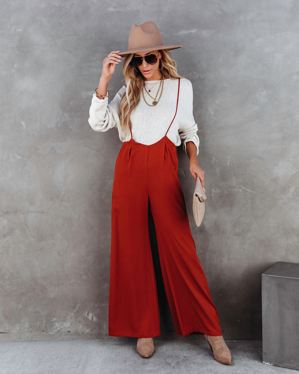 Stand Out Wide Leg Adjustable Overalls - Rust Oshnow