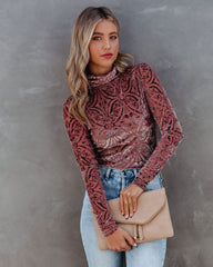 Tessy Velvet Burnout Turtleneck Top - Mauve Oshnow