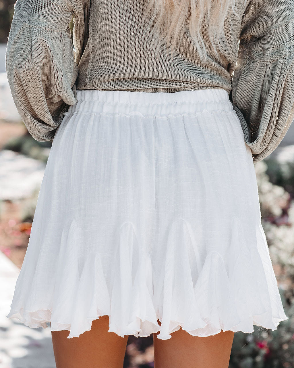 Times Movin Fast Ruffle Mini Skirt - Off White Oshnow