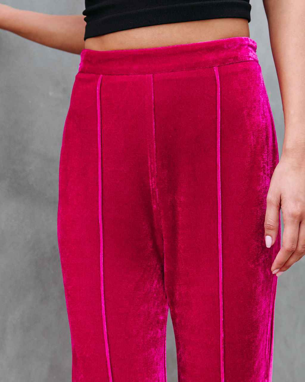 Pantalones acampanados de terciopelo de tiro alto Amani - Fucsia 