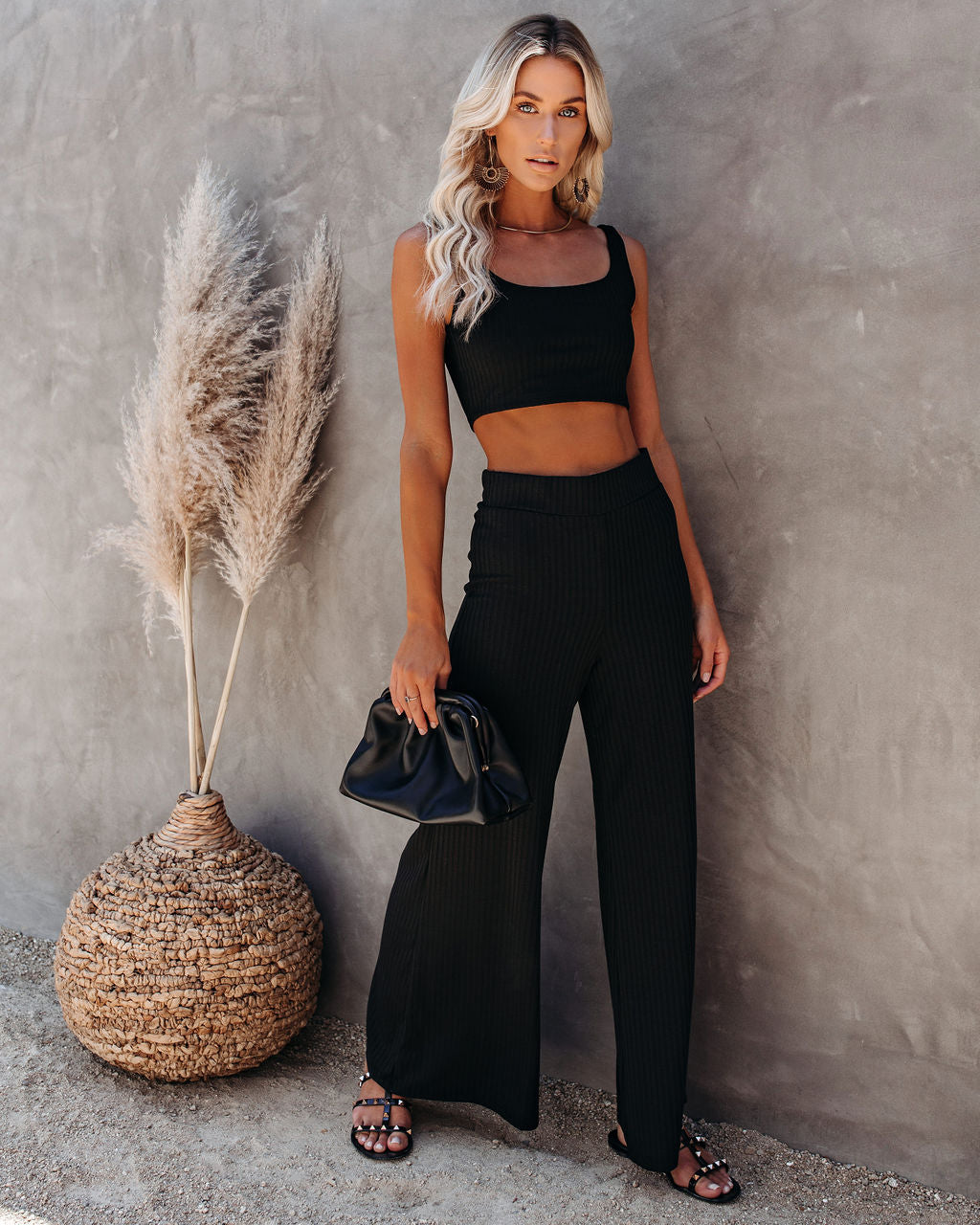 Campfire Ribbed Crop Knit Tank - Black - SALE